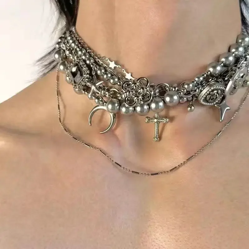 Długi naszyjnik z perłami - srebrny choker ze stali Czarny