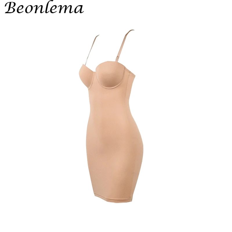 Dopasowana sukienka mini na cienkich ramiączkach Nude