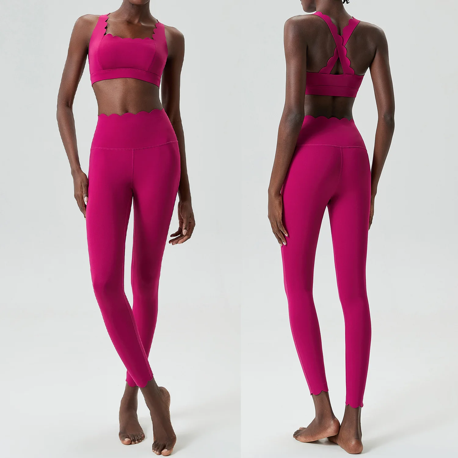 Dopasowany zestaw do fitnessu damski: top i legginsy slim fit Beżowy
