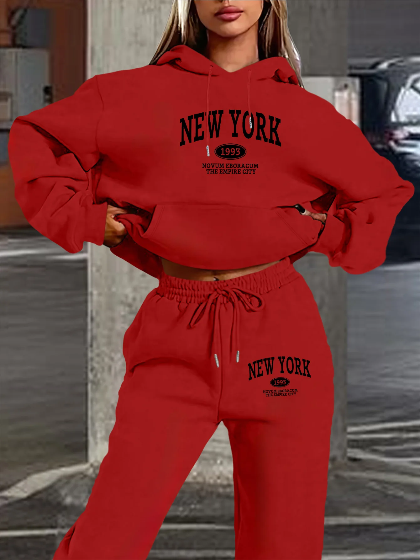 Dres damski z nadrukiem New York — bluza i spodnie Granatowy