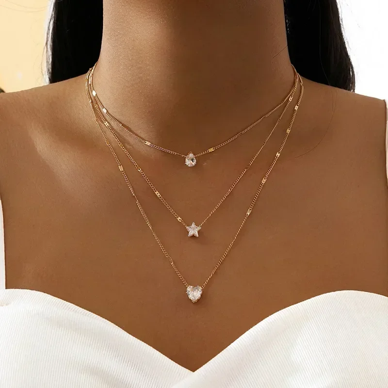 Dwuwarstwowy naszyjnik choker z gwiazdą i księżycem Ciemne złoto