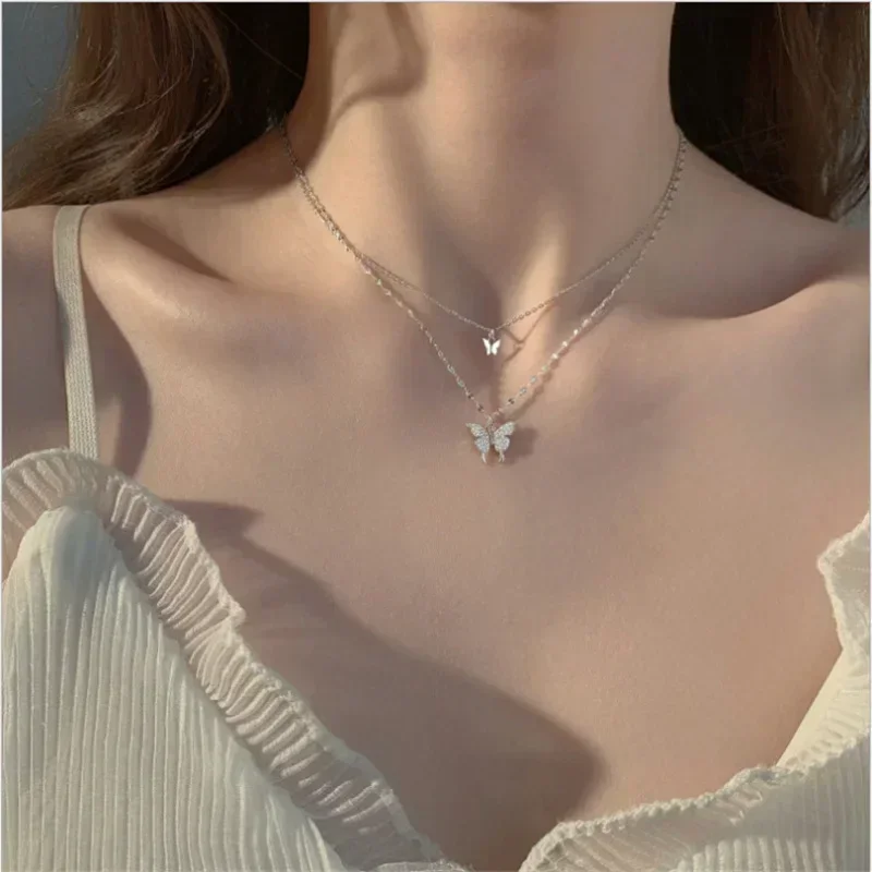 Dwuwarstwowy naszyjnik choker z gwiazdą i księżycem Czerwony brązowy