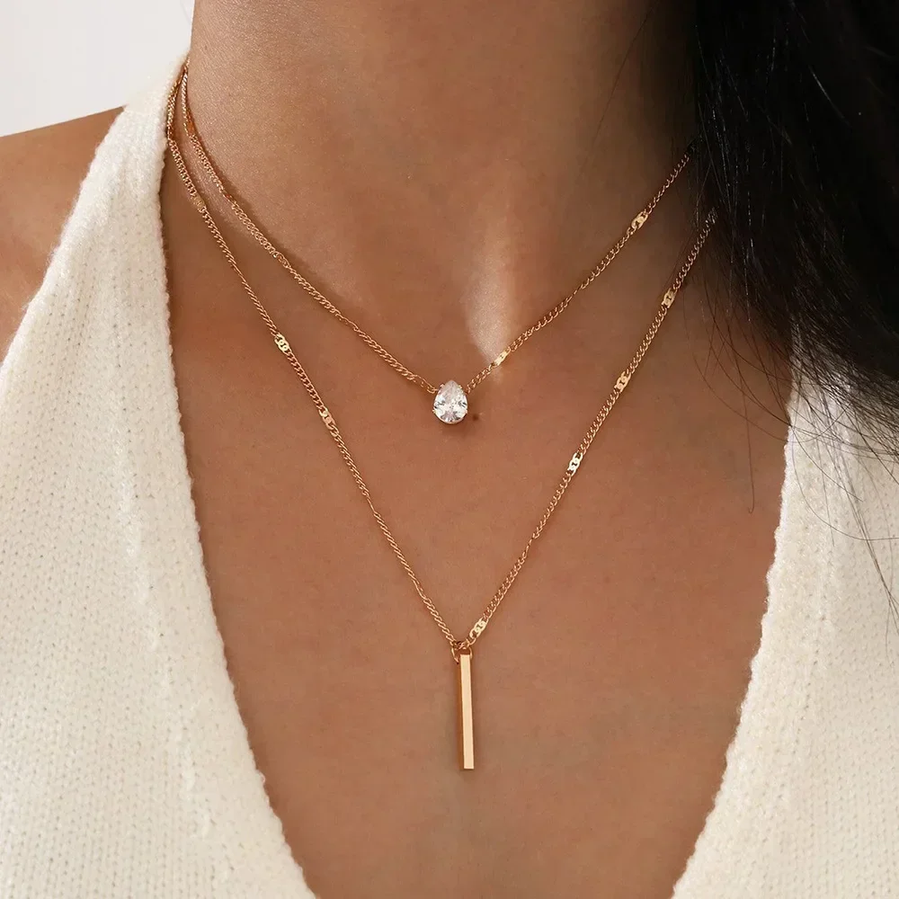Dwuwarstwowy naszyjnik choker z gwiazdą i księżycem żaden