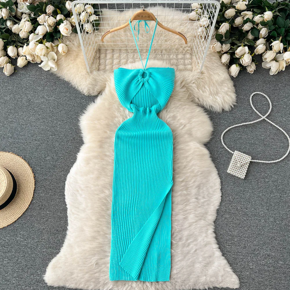Dzianinowa sukienka bodycon z rozcięciem Błękitny