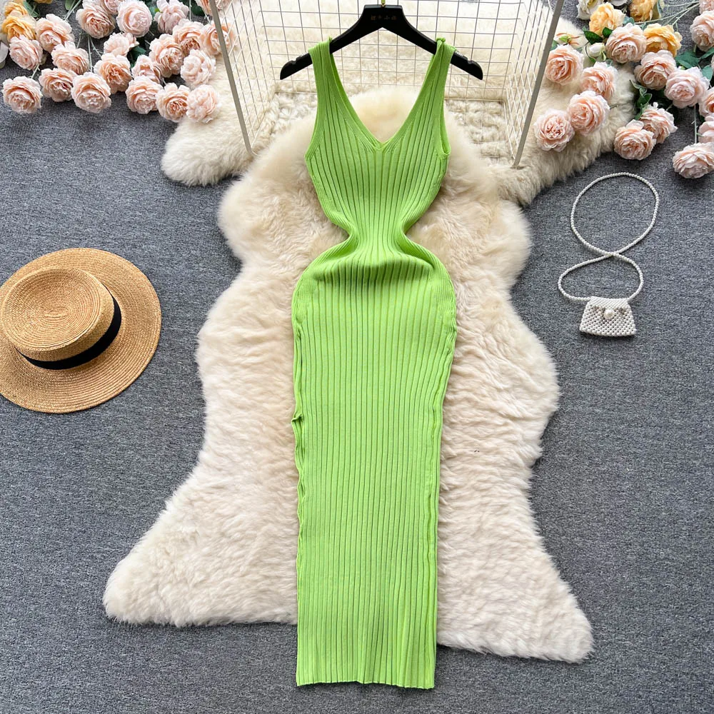 Dzianinowa sukienka bodycon z rozcięciem na biodrach Zielony fluorescencyjny