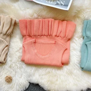 Dzianinowa sukienka mini z falbaną w stylu streetwear Różowy