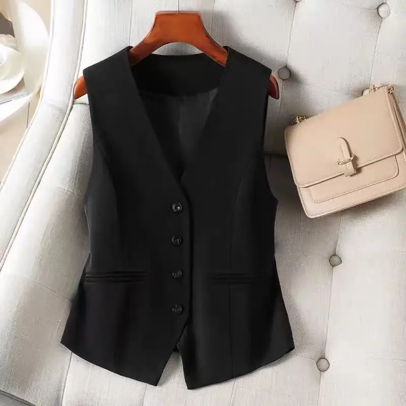 Elegancka kamizelka garniturowa bez rękawów — biuro i styl Czarny