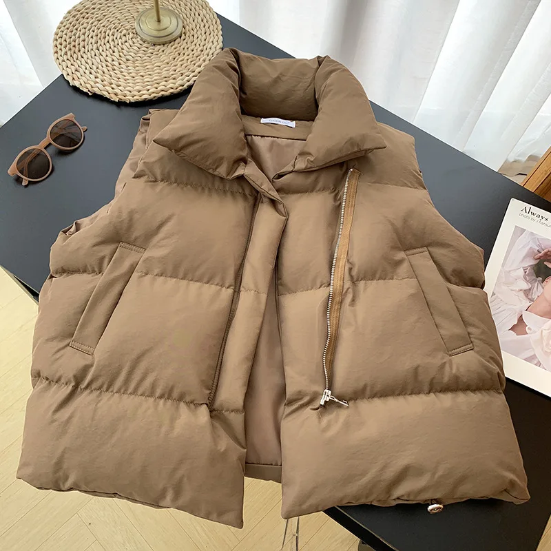 Elegancka kamizelka puchowa ze stójką i paskiem Khaki