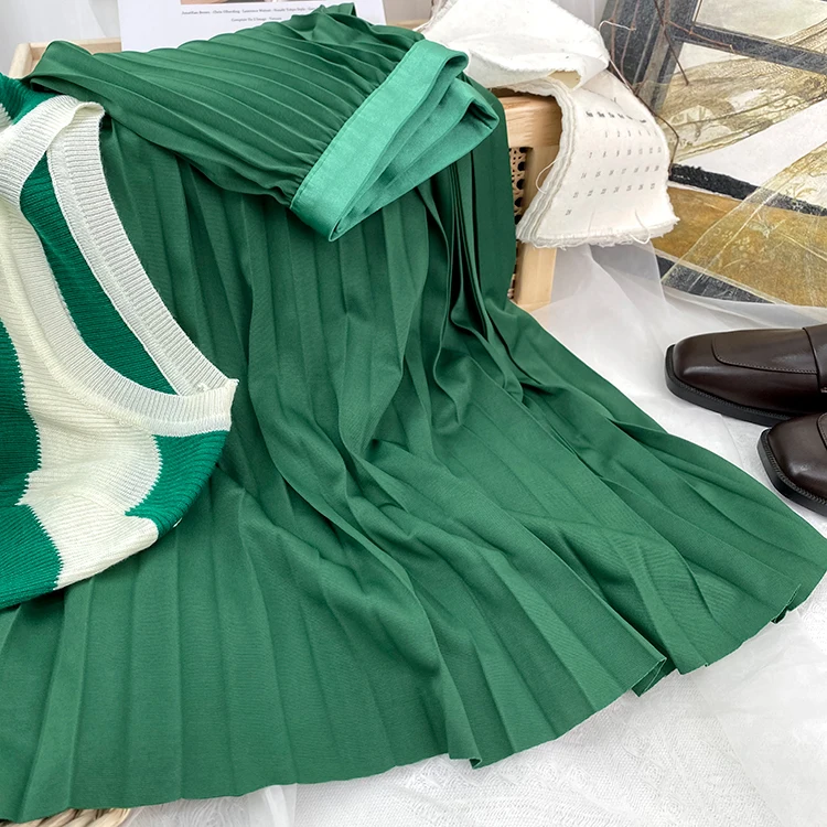 Elegancka plisowana spódnica midi z wysokim stanem Zielony