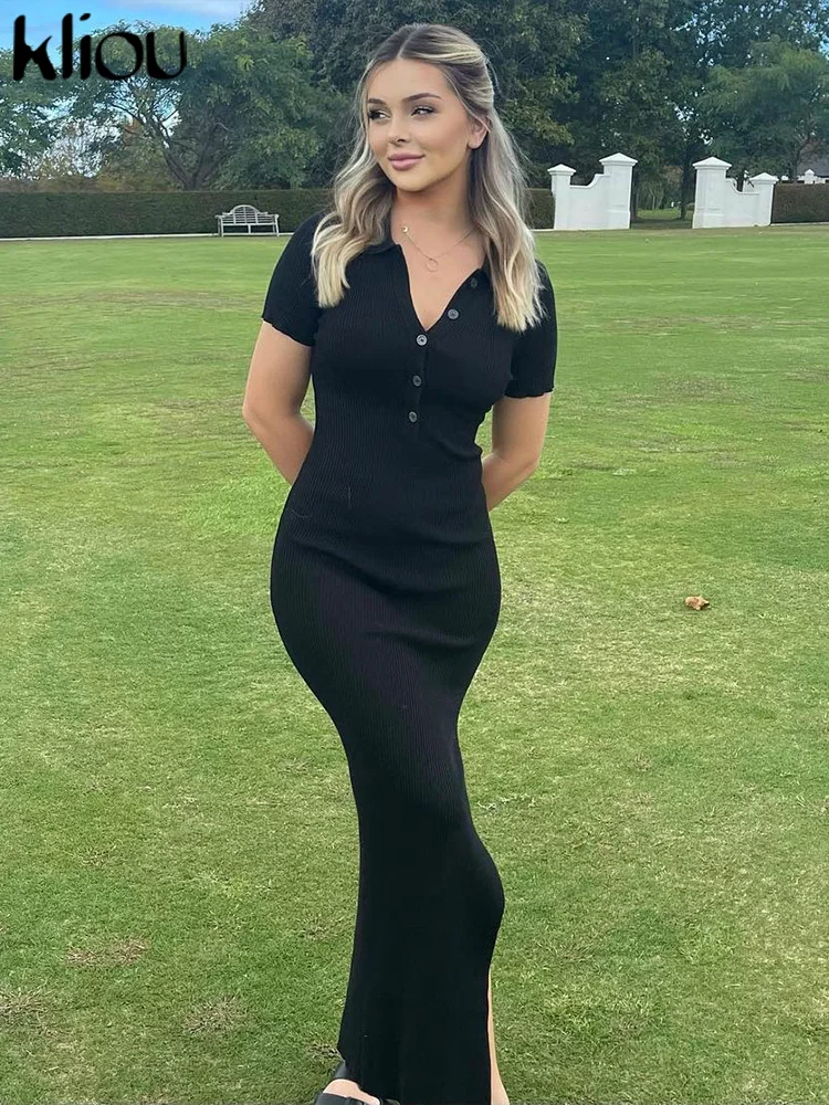 Elegancka sukienka biurowa maxi z kołnierzykiem i guzikami Czarny