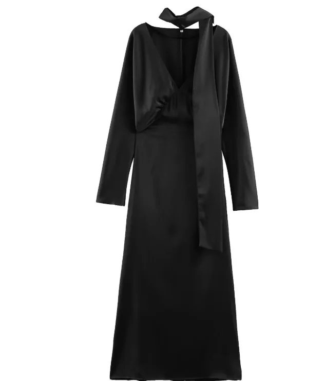 Elegancka sukienka maxi z długim rękawem i szalikiem Czarny