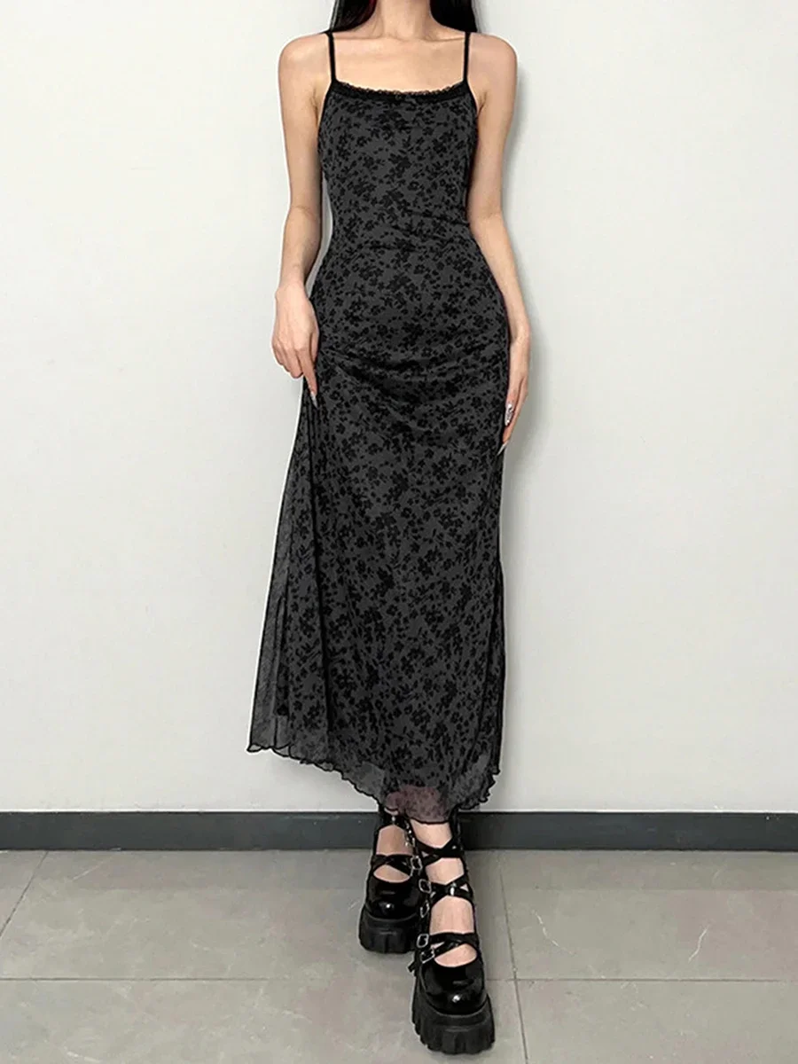 Elegancka sukienka maxi na ramiączkach z koronkową górą Czarny
