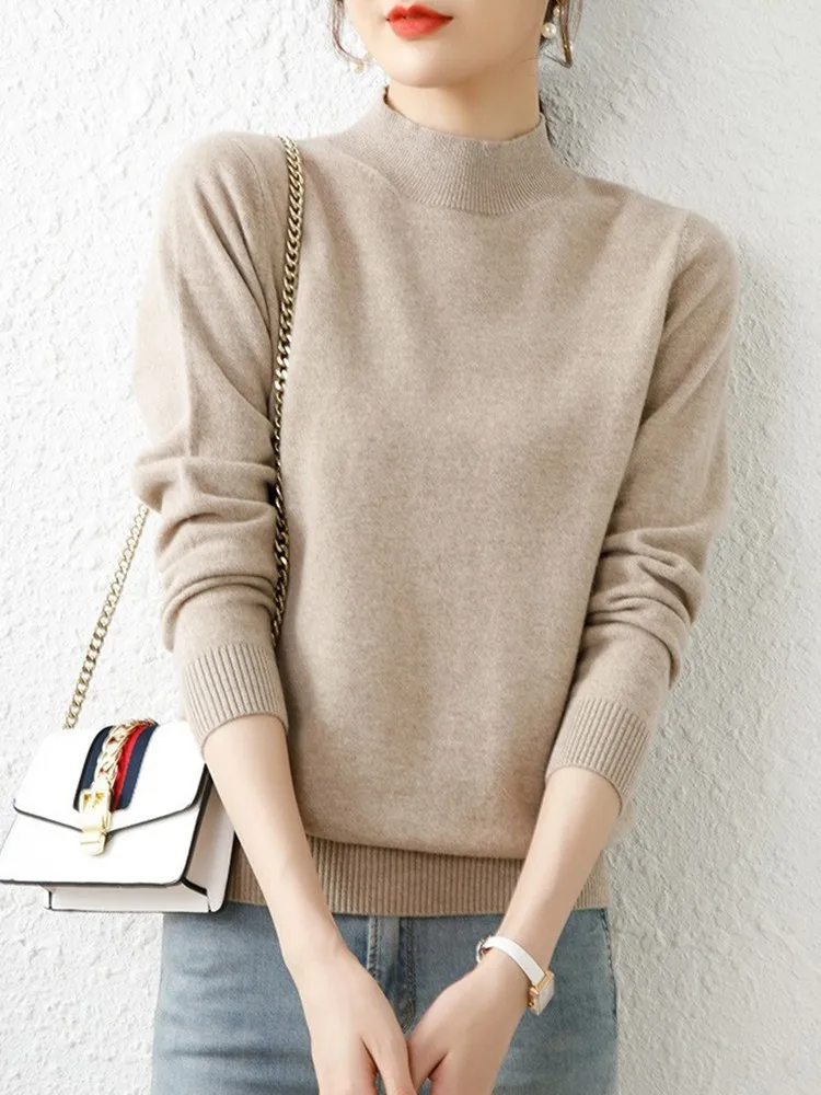 Elegancki dzianinowy sweter z golfem Khaki