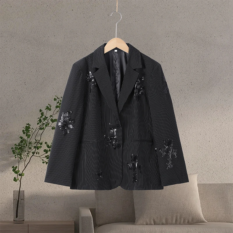 Elegancki zestaw z cekinowego żakietu i szerokich spodni Only coat