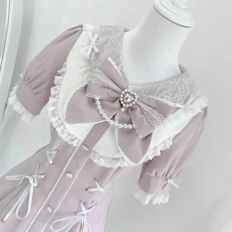 Gotycka mini sukienka Lolita z koronką i kokardą Kolor korzenia lotosu