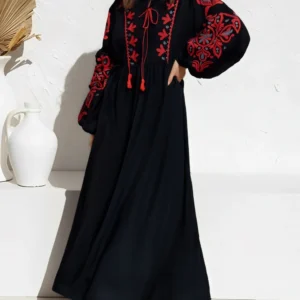 Haftowana sukienka maxi boho z dekoltem O i rękawem latarnia Czarny