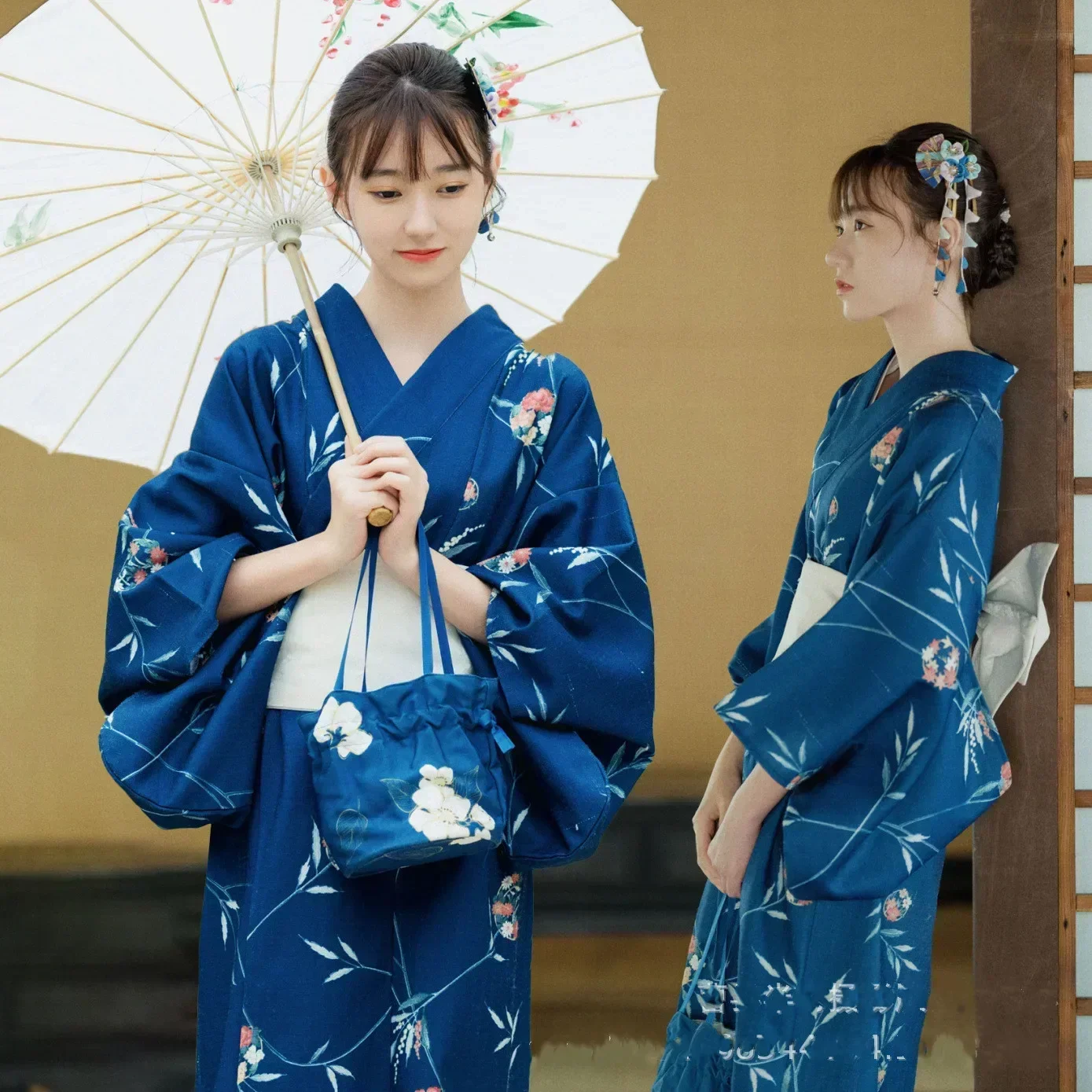 Japońskie kimono Yukata w tradycyjnym stylu Mieszany kolor