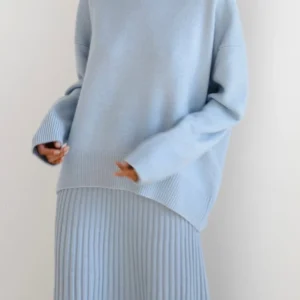 Jasnoniebieski oversize sweter damski luźny casual Jasny niebieski