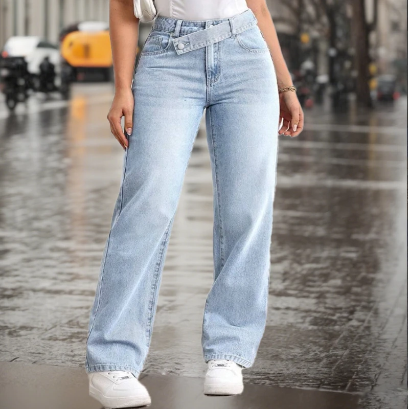 Damskie jeansy Y2K z jasnego denimu i zakładanym pasem Błękitny