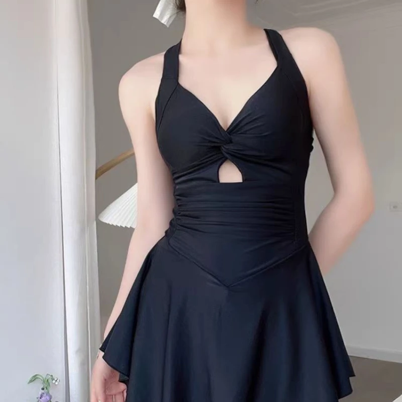 Jednoczęściowy strój kąpielowy halter push-up wyszczuplający Czarny