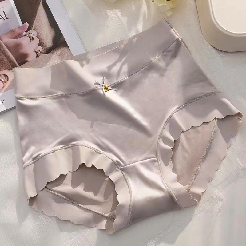 Jedwabiste majtki damskie w średnim stanie eleganckie figi Szary