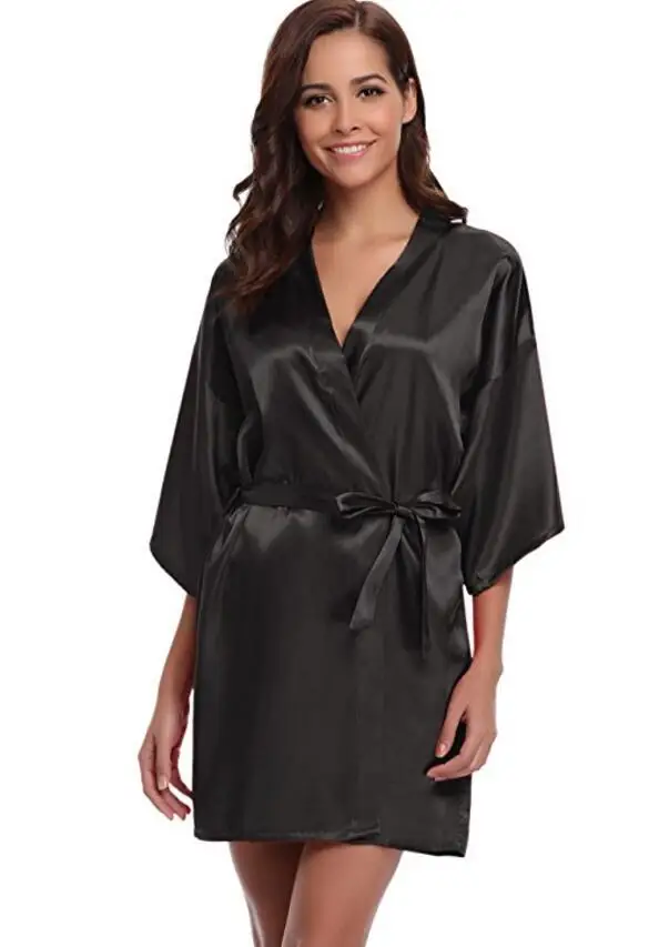 Jedwabisty satynowy szlafrok kimono dla druhny Czarny