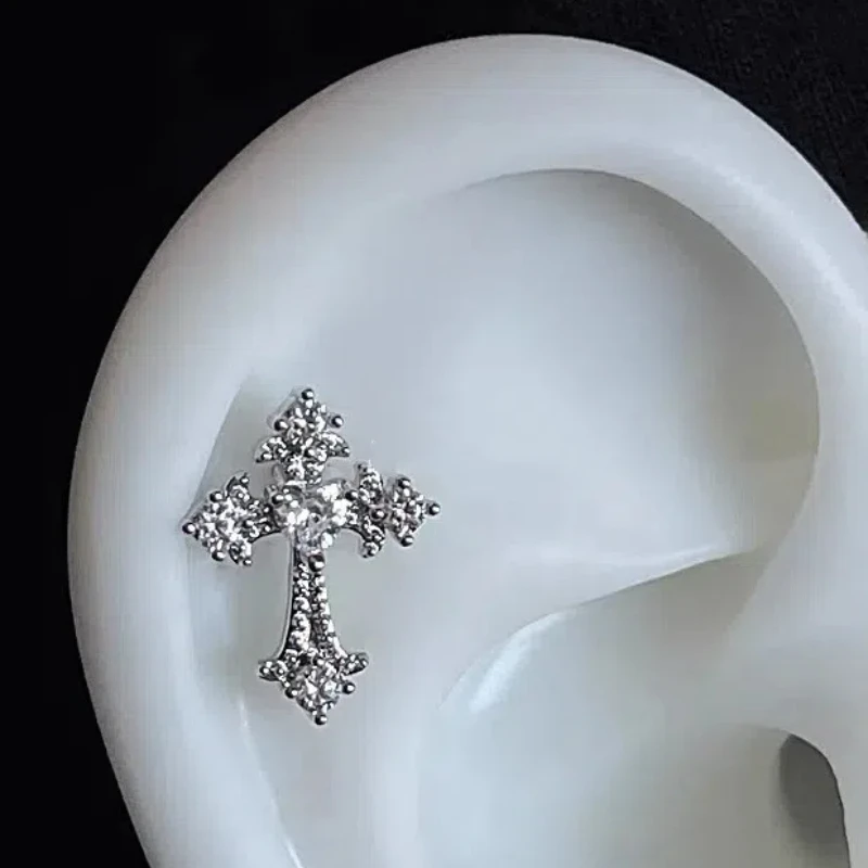 Kolczyk piercing gwiazda miłość cyrkon stal 316L Y2K Imitacja rodowana
