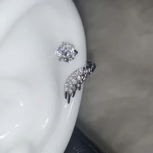 Kolczyki helix skrzydło z cyrkonią do chrząstki ucha Kolor jasnożółtego złota