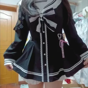 Zestaw Y2K Lolita - koszula z kokardą i mini sukienka z szortami Czarny