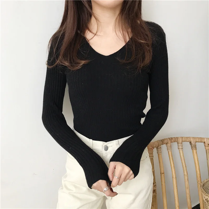Koreański sweter damski z dekoltem w serek pullover Czarny