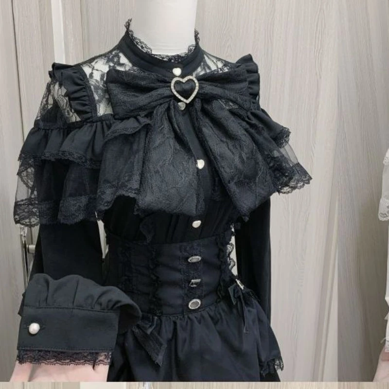 Koronkowa bluzka Lolita z naszywkami w stylu Harajuku Czarny