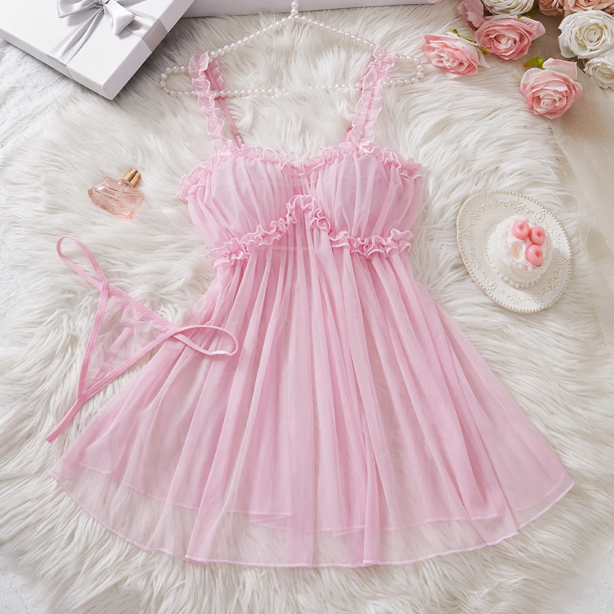 Koronkowa koszulka nocna babydoll ze stringami Beżowy