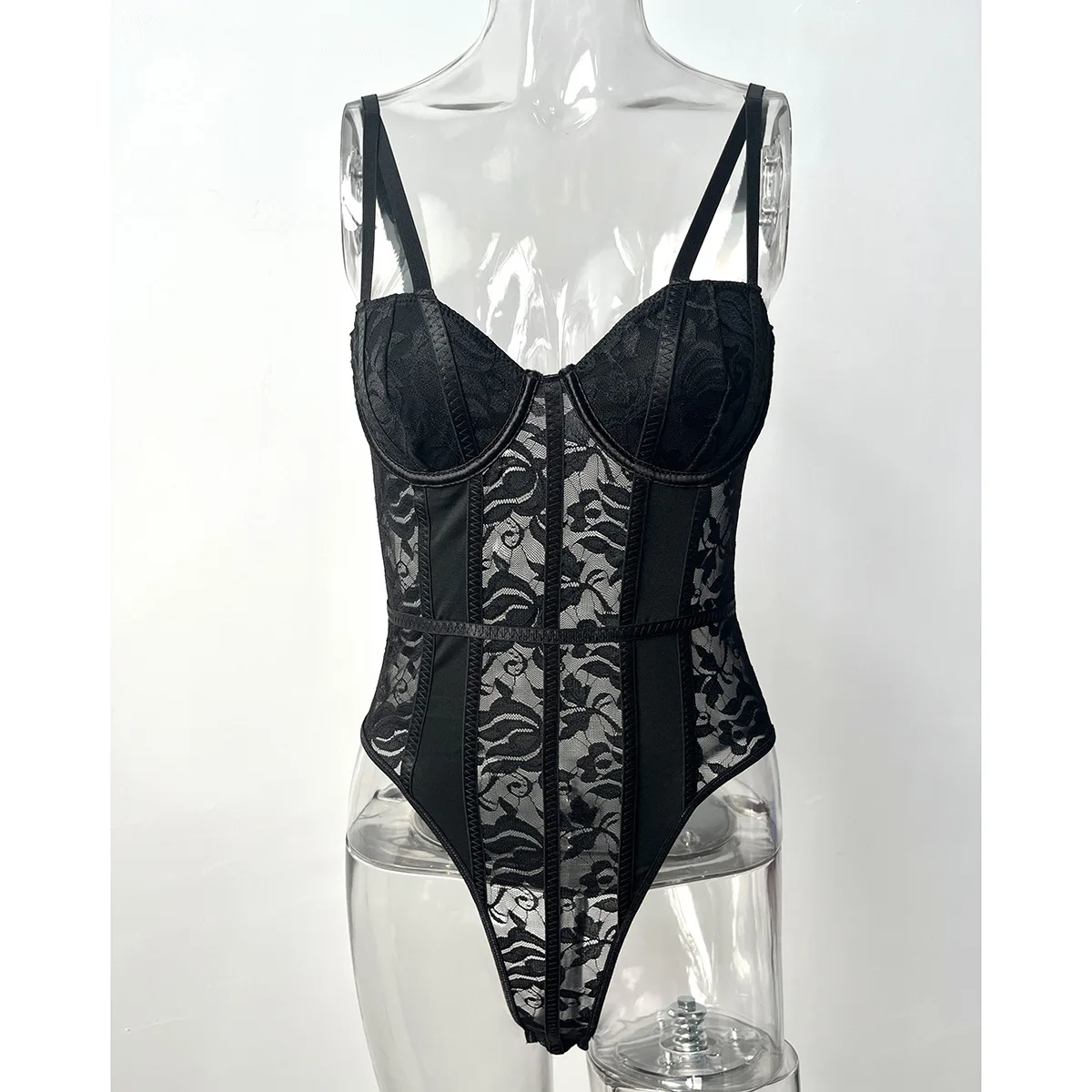 Koronkowe body z prążkowanej dzianiny – elegancki top damski Czarny