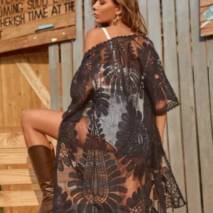 Koronkowe kimono plażowe - narzutka na strój kąpielowy Czarny