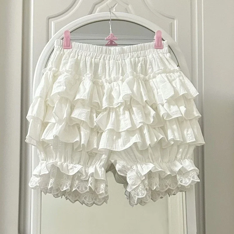Krótkie spodenki lolita z falbankami i koronką żółty