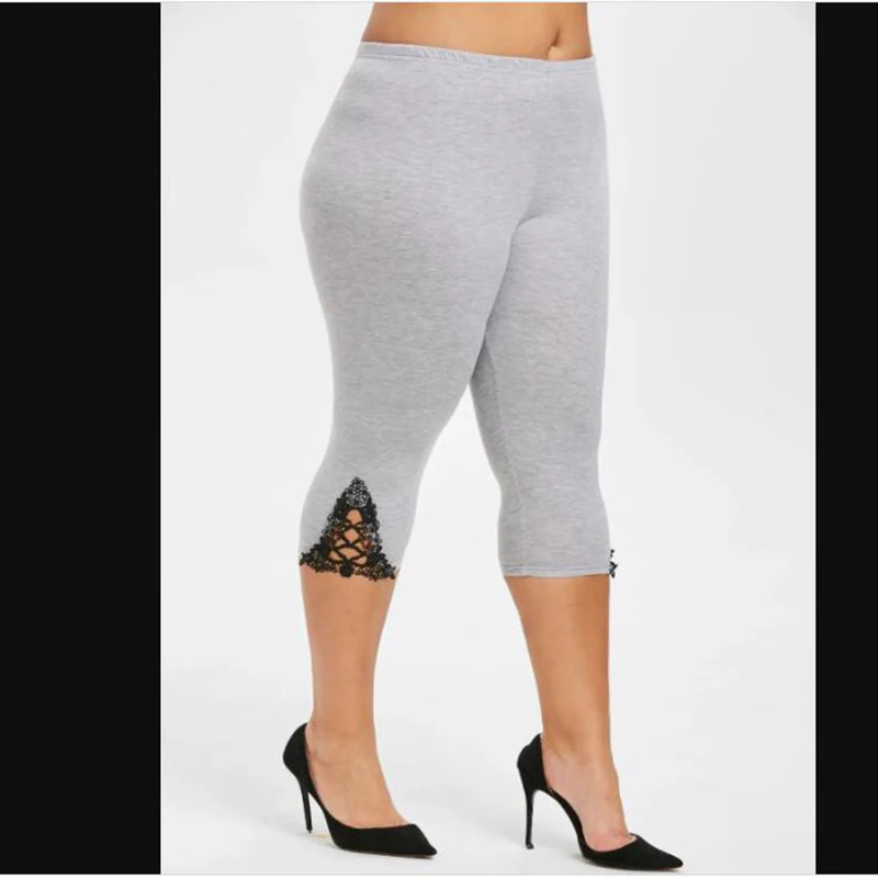Legginsy koronkowe capri 3/4 w dużych rozmiarach do 7XL Błękitny