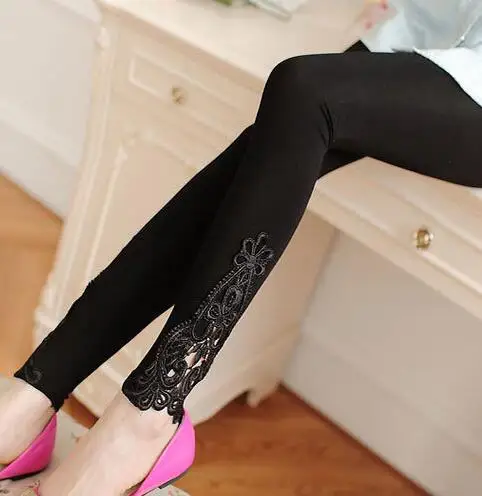 Legginsy koronkowe capri 3/4 w dużych rozmiarach do 7XL Zielony