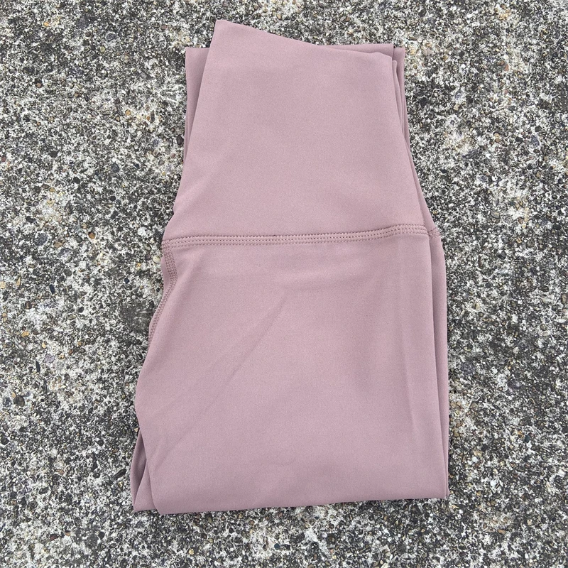 Legginsy sportowe z kieszeniami plus size do biegania i fitnessu Połównośliwy