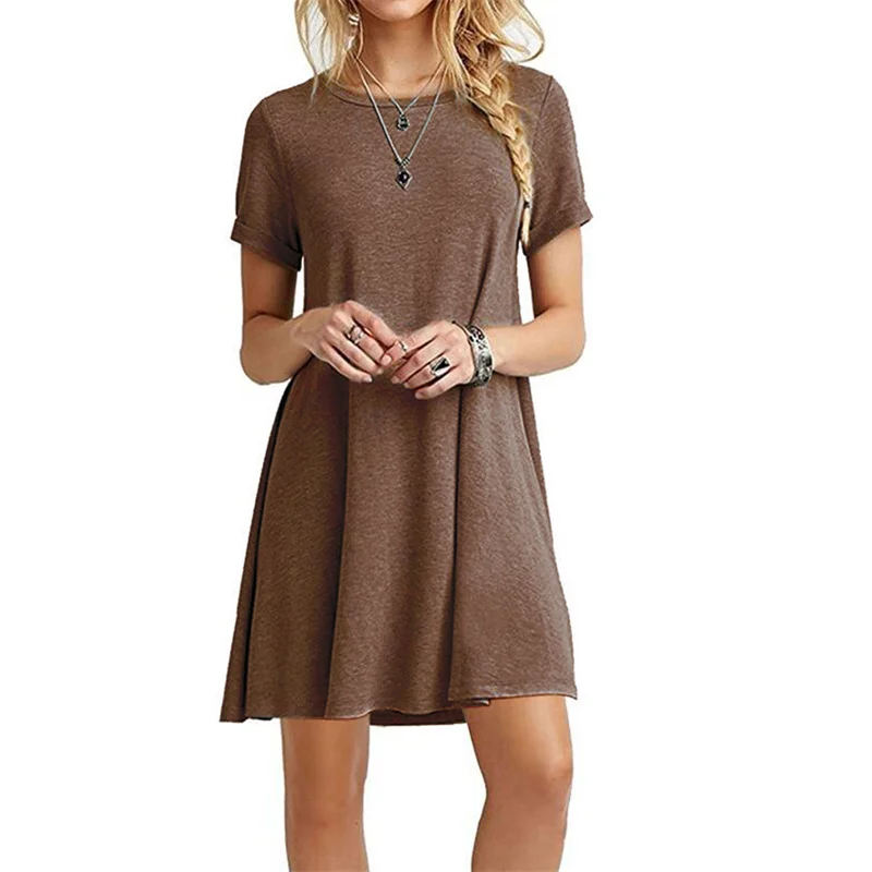 Letnia mini sukienka boho z krótkim rękawem i krojem trapezowym Kawowy