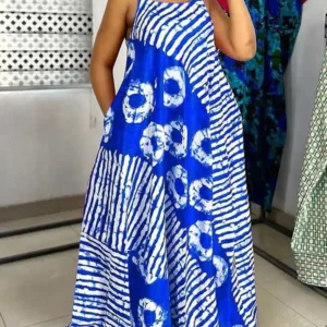 Letnia sukienka maxi w stylu boho z nadrukiem, bez rękawów Niebieski