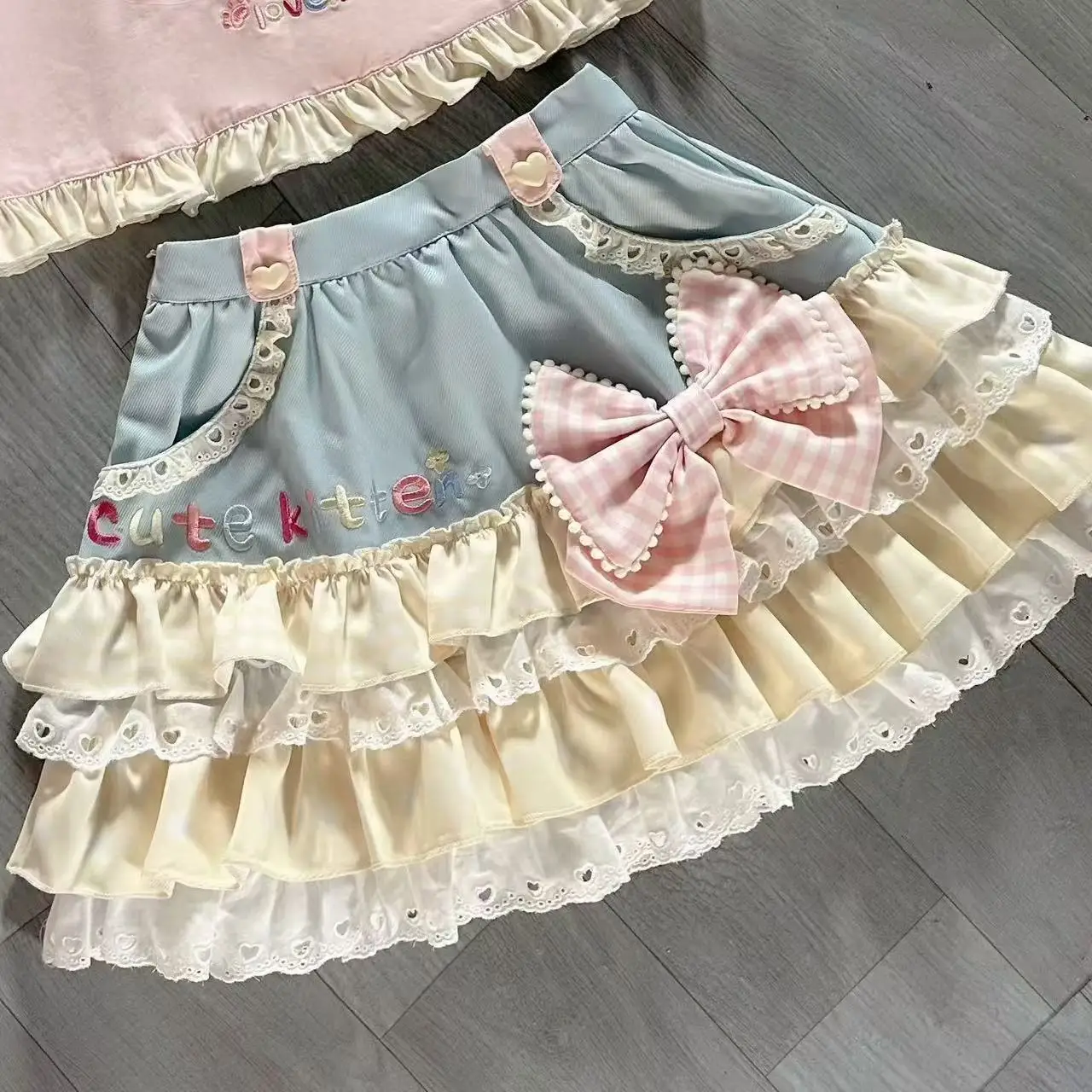 Mini spódniczka lolita w kratkę z kokardą i koronką — styl Harajuku Beżowy