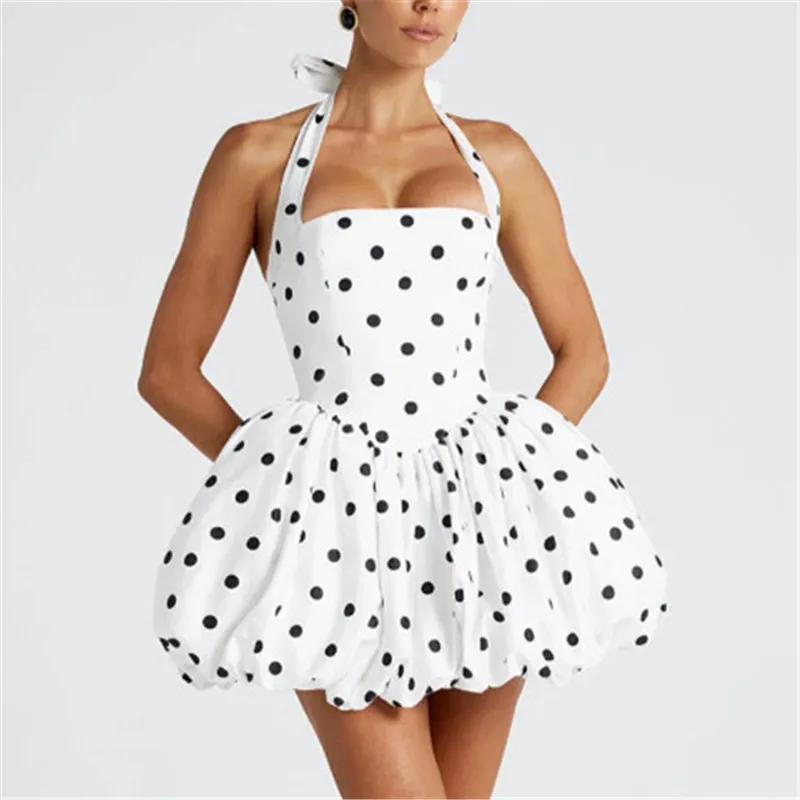 Mini sukienka typu halter z gorsetem wiązana na plecach Kolor czerwonego wina