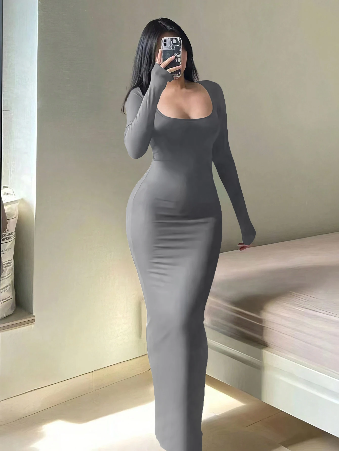 Minimalistyczna sukienka bodycon z długim rękawem elegancka codzienna Szary
