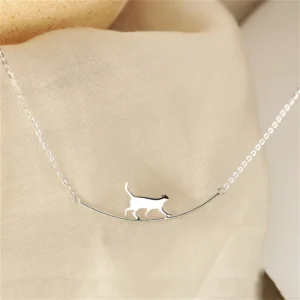 Naszyjnik choker z kotkiem, motylem i księżycem Niebieski cynk