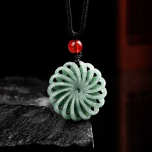 Naszyjnik z jadeitu - wisiorek amulet szczęścia