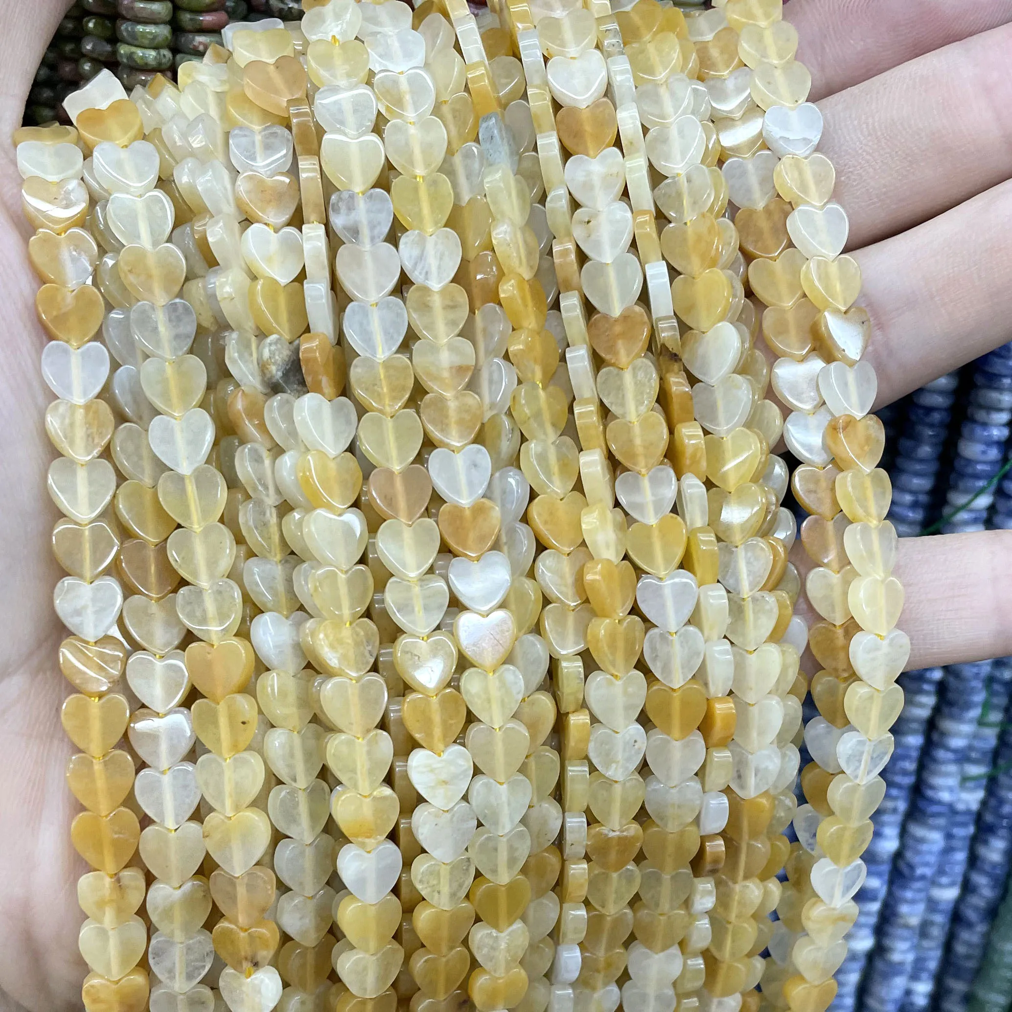 Naturalne koraliki w kształcie serca 6mm — agat, kwarc, turkus, ametyst Głównik