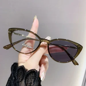 Okulary korekcyjne cat eye fotochromowe, lekkie oprawki wyszczuplające twarz Czarny