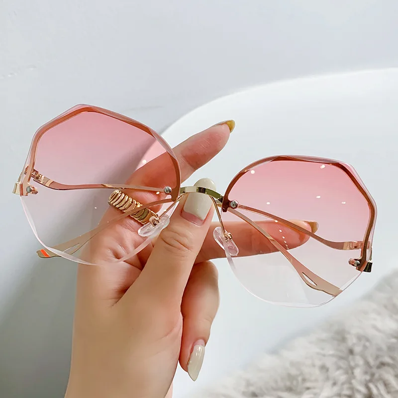 Okulary przeciwsłoneczne damskie oversize cat eye z ochroną UV400 Różowy