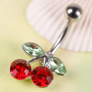 Piercing do pępka z czerwoną wiśnią – stalowa zawieszka do belly button