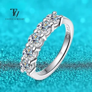 Pierścionek z kamieniem moissanite 1,5 ct w srebrze 925 Uniwersalny